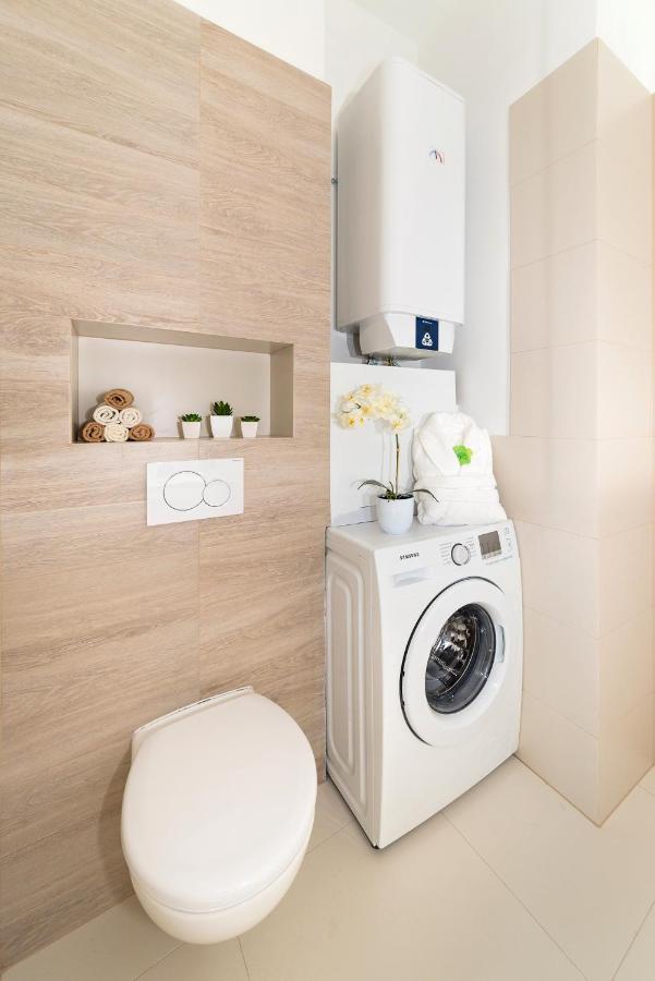 H75 Apartments Kosice Centre Экстерьер фото