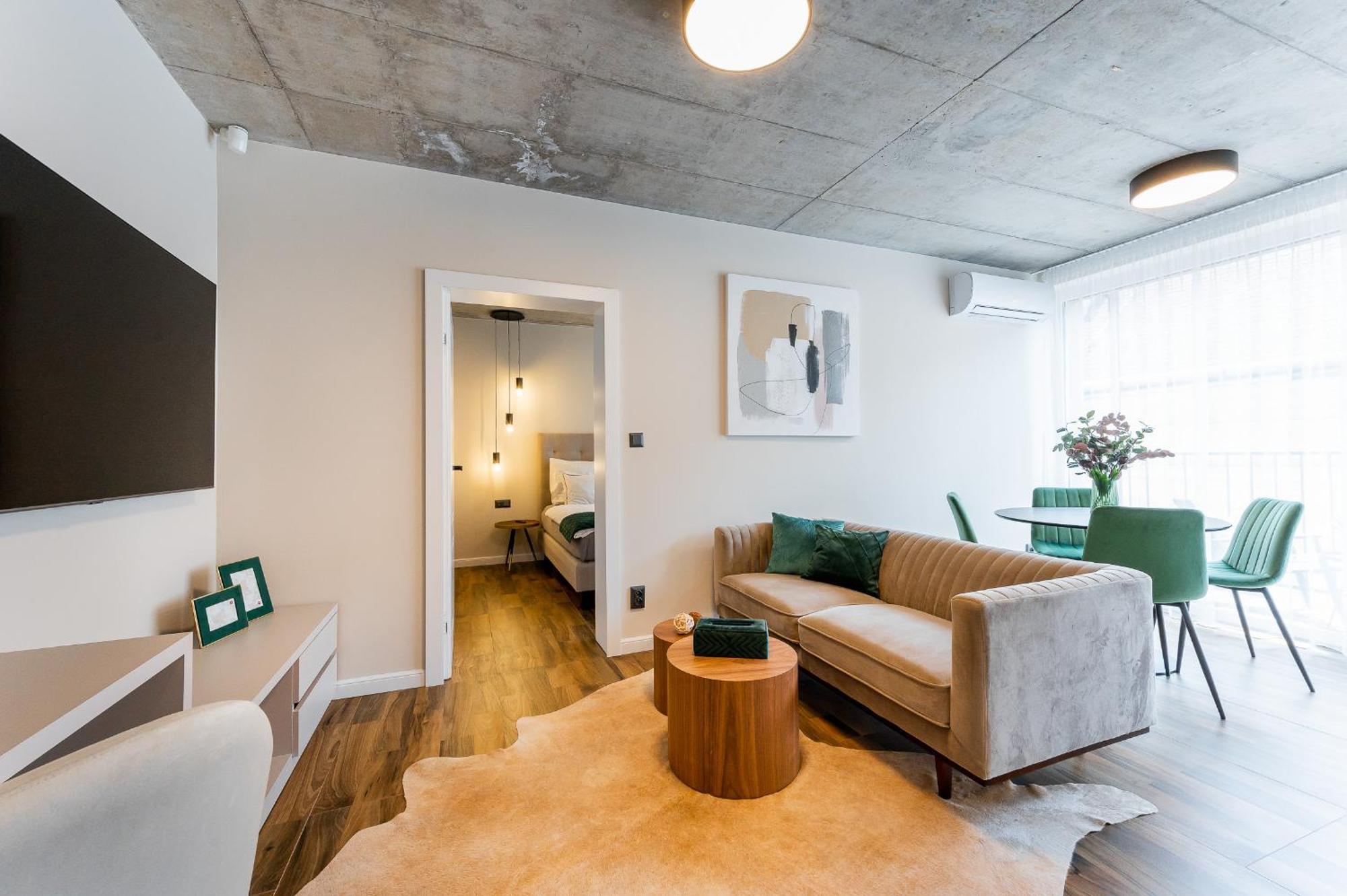 H75 Apartments Kosice Centre Экстерьер фото