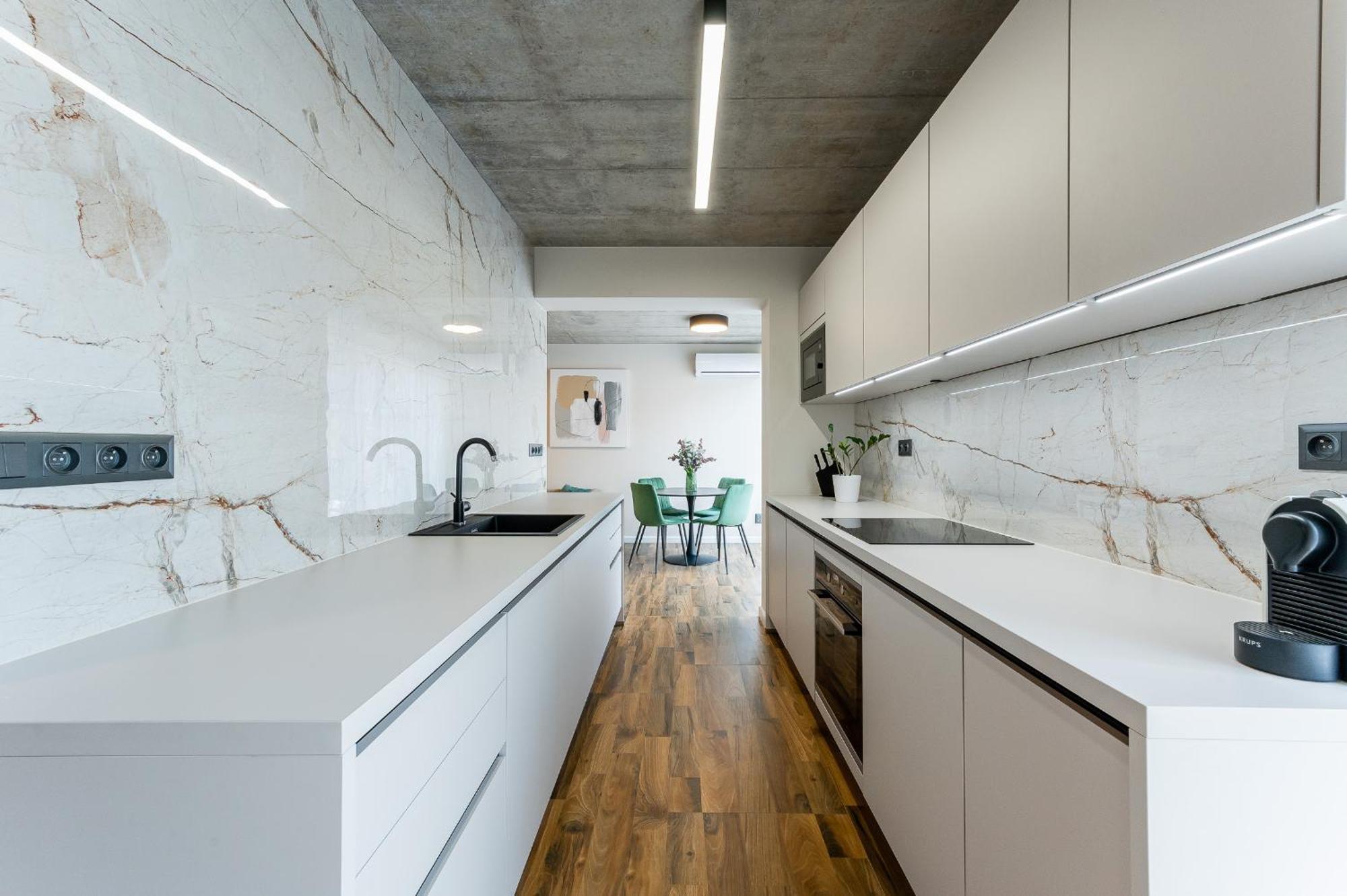 H75 Apartments Kosice Centre Экстерьер фото