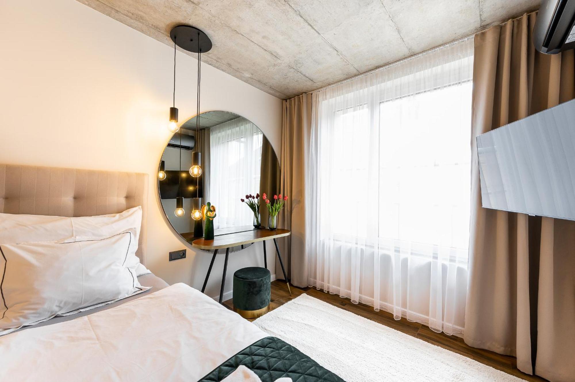 H75 Apartments Kosice Centre Экстерьер фото