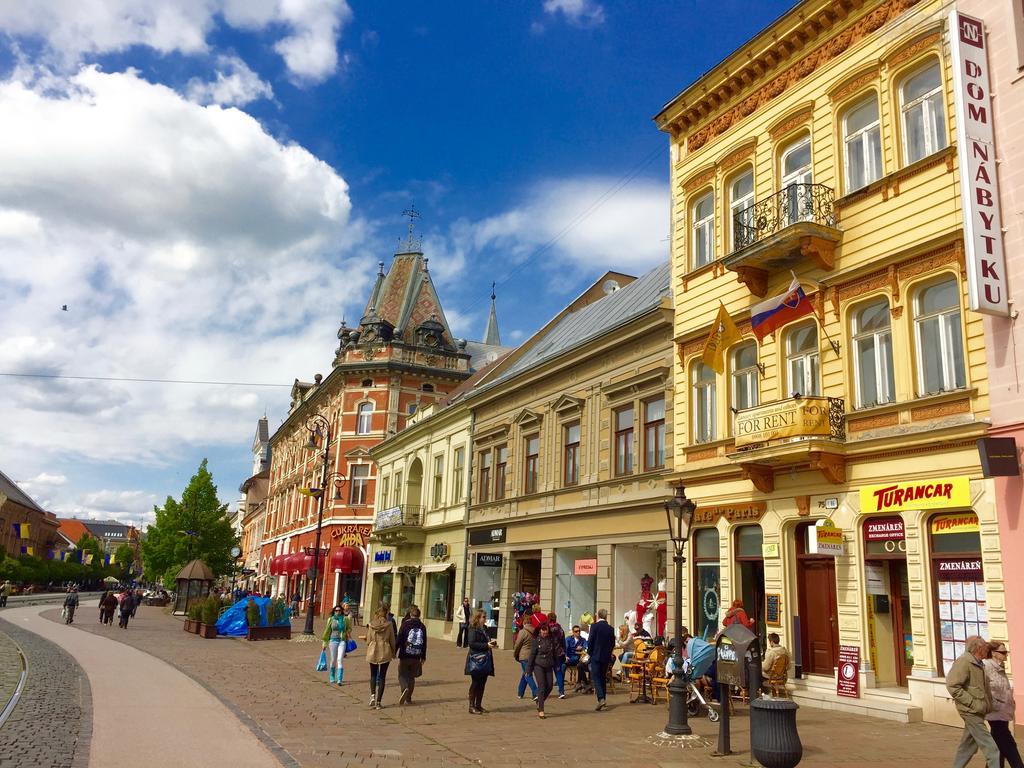 H75 Apartments Kosice Centre Экстерьер фото