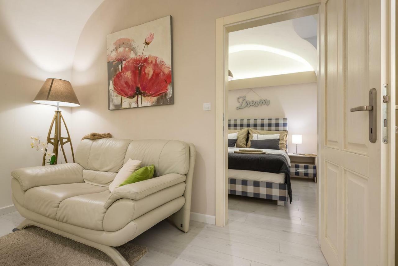 H75 Apartments Kosice Centre Экстерьер фото