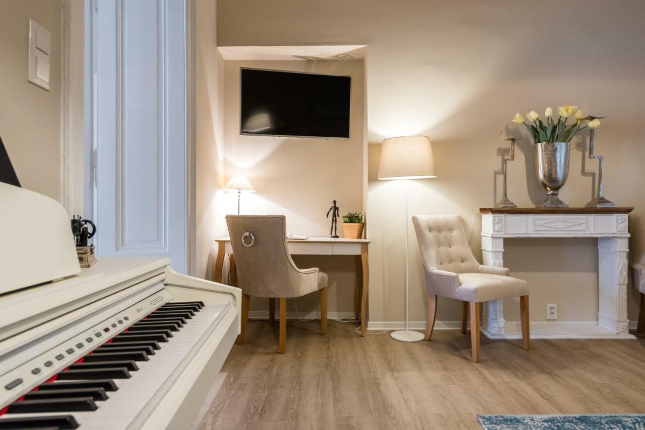 H75 Apartments Kosice Centre Экстерьер фото